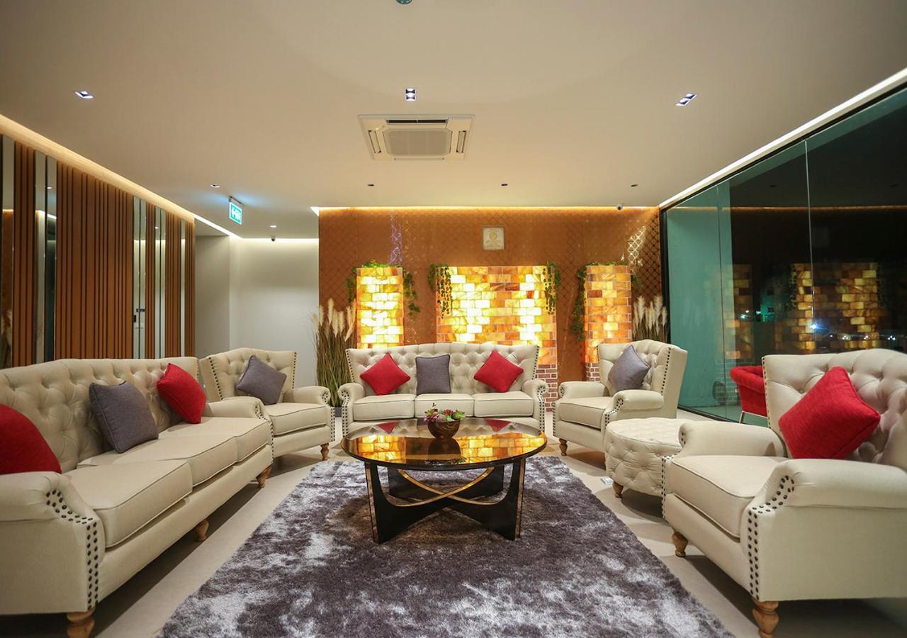 Hotel Fuse Районг Экстерьер фото
